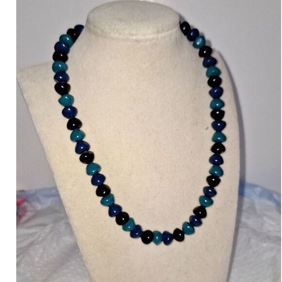 Acrylic Beaded Vintage Women's Necklace Black and Blue Mid-Century Look - Picture 1 of 8